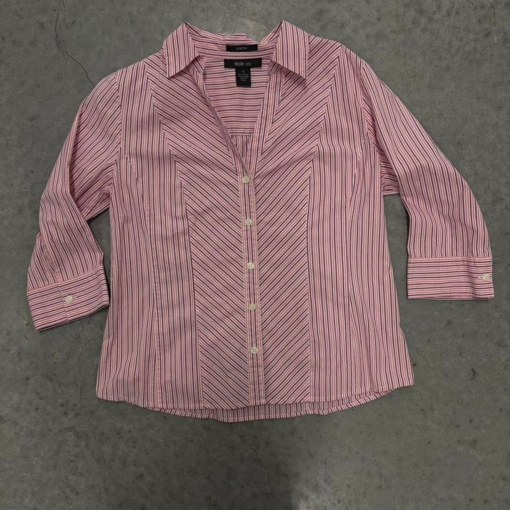 Y2K striped fitted long sleeve.